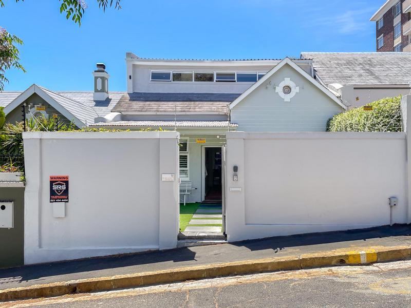 4 Bedroom Property for Sale in Sea Point Western Cape